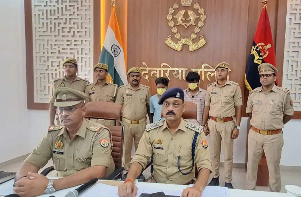 देवरिया पुलिस ने दो वाहन चोरों को दबोचा, चार चोरी की बाइक बरामद