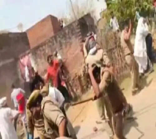 उप्र के गाजीपुर जिले में जमकर चले ईंट -पत्थर, कई सपाई और सिपाही घायल, 10 लाेग गिरफ्तार