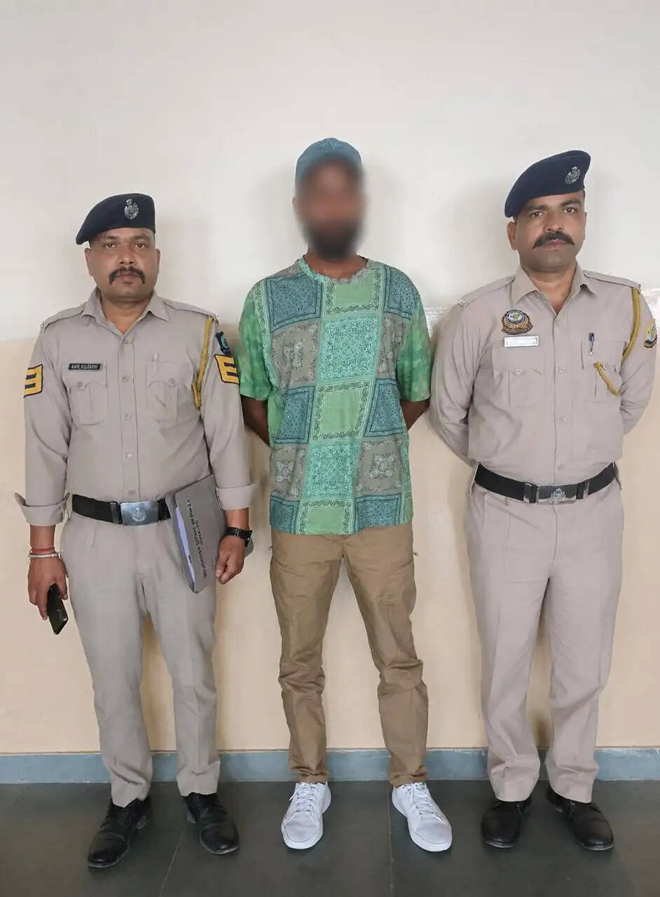 जेल से छूटने के बाद फिर महिला को कर रहा था परेशान, पुलिस ने किया गिरफ्तार