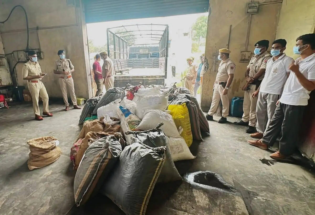 डूंगरपुर पुलिस की बड़ी कार्रवाई, जब्त करीब 1 करोड़ रुपये का मादक पदार्थ नष्ट