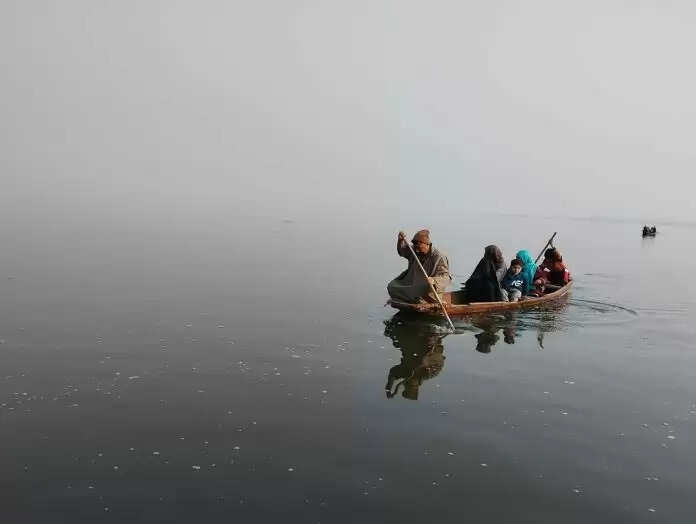मौसम विभाग ने अगले कुछ दिनों में घाटी के ऊंचे इलाकों में भारी बारिश का पूर्वानुमान लगाया