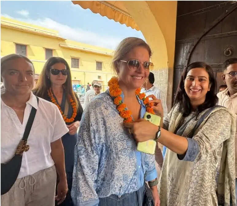विश्व पर्यटन दिवस: ‘पधारो म्हारे देश’ से गूंजा जयपुर