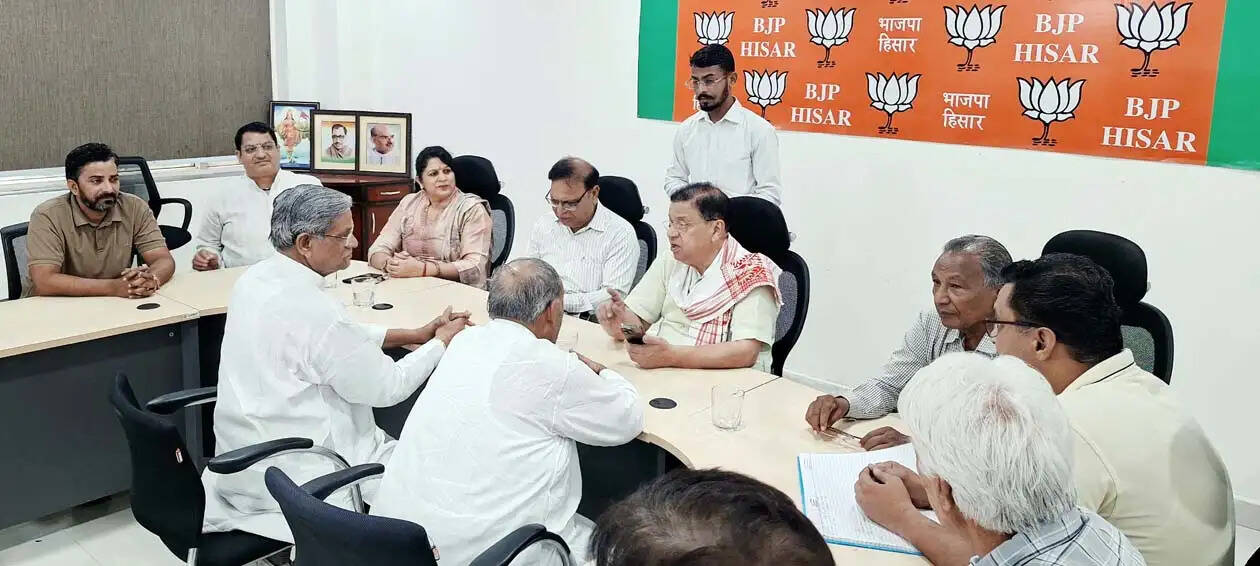 हिसार : पीएम मोदी के नेतृत्व में भारत ने विकास और सुशासन के नए आयाम स्थापित किए : डॉ. कमल गुप्ता