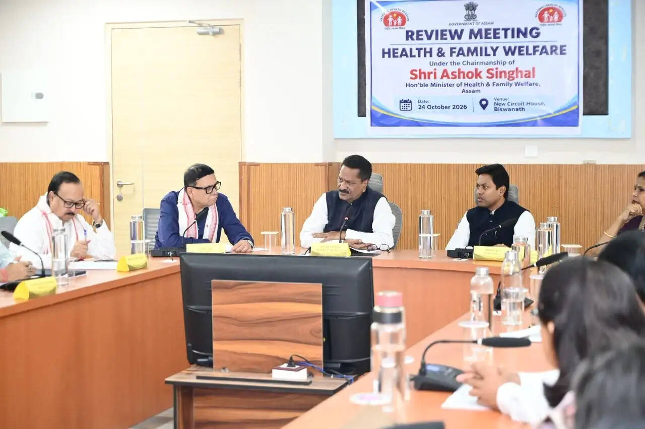 बिश्वनाथ मेडिकल कॉलेज जल्द होगा शुरू, स्वास्थ्य मंत्री अशोक सिंघल ने लिया तैयारियों का जायजा