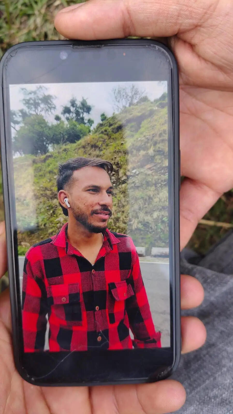 सरथल में सेवन वॉटरफॉल में नहाते समय युवक लापता, तलाश जारी