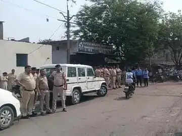 कोरबा में अवैध कबाड़ कारोबार पर प्रशासन की बड़ी कार्रवाई, तीन ठिकानों पर चला बुलडोजर