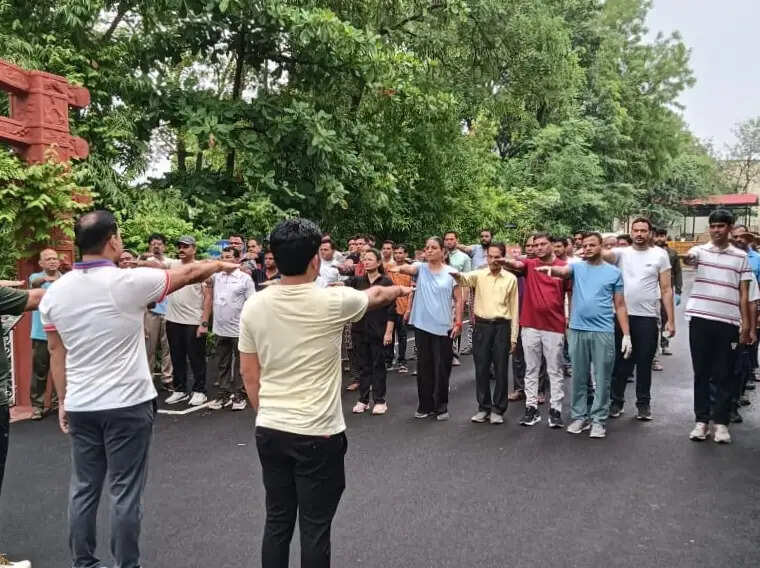 स्वच्छता केवल एक अभियान नहीं, बल्कि प्रत्येक नागरिक की नैतिक एवं सामाजिक जिम्मेदारी- जिला कलेक्टर डॉ. योगेश तुकाराम भरसट