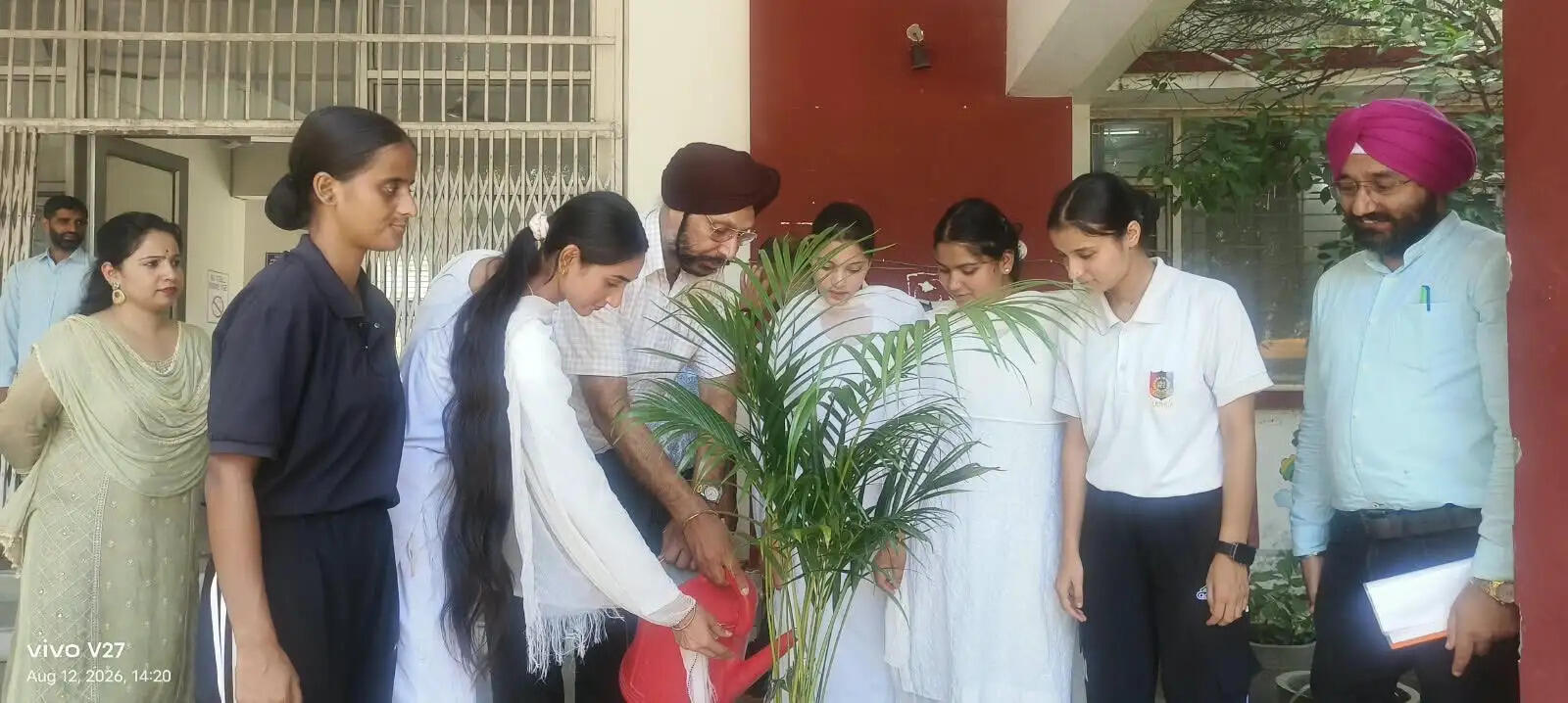 महिला डिग्री काॅलेज कठुआ में राष्ट्रीय पुस्तकालयाध्यक्ष दिवस पर पौधरोपण