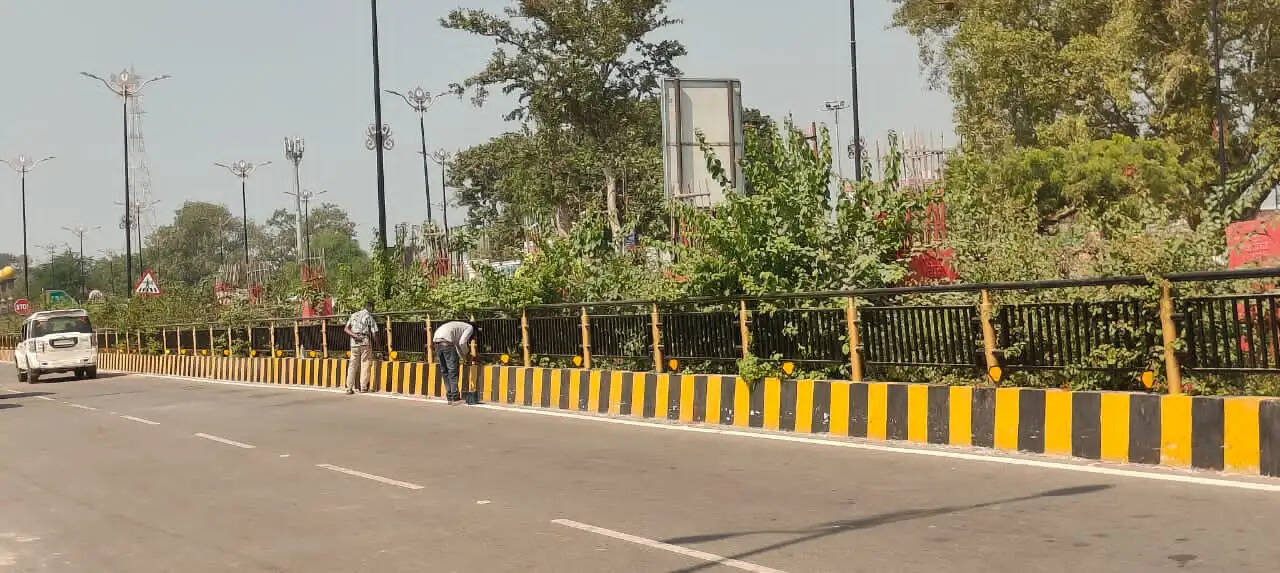 दीपोत्सव से पहले निखरेगी रामनगरी की भव्यता, प्रमुख मार्गों के सौंदर्यीकरण में जुटा लोक निर्माण विभाग