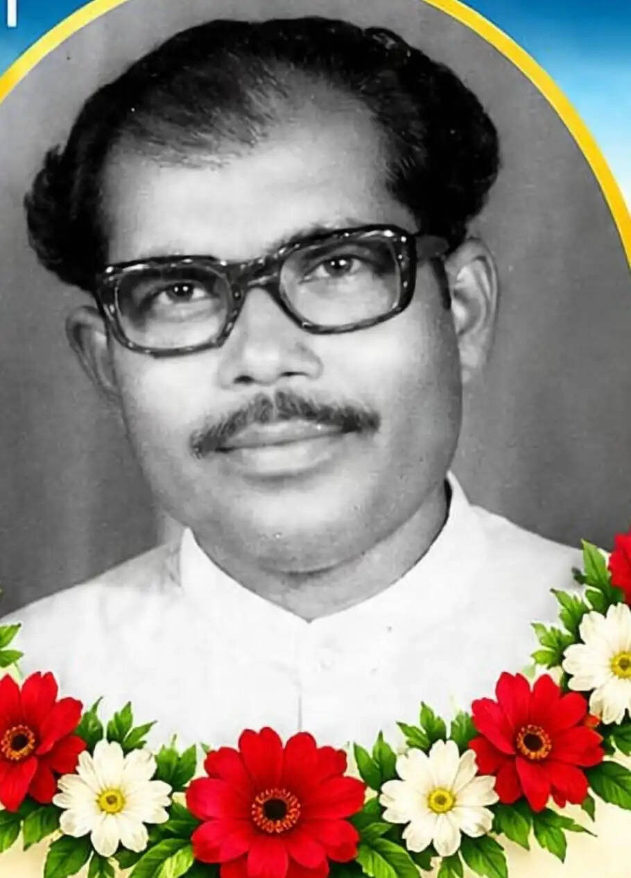 31वीं पुण्यतिथि पर याद किए गए एलआईसी अभिकर्ता घनश्याम मल्लिक,कर्मचरियों और एजेंटों ने दी श्रद्धांजलि