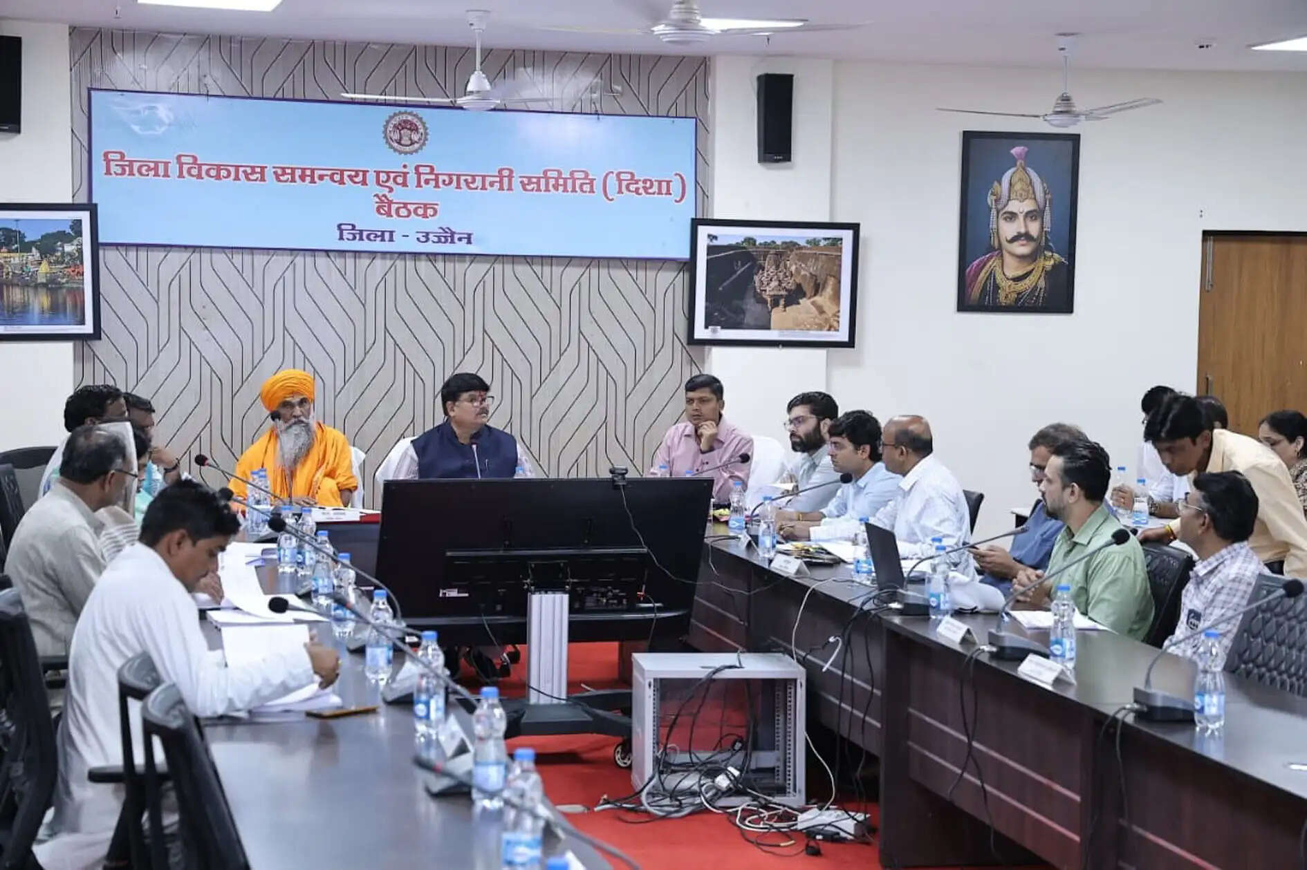 उज्जैन में दिशा की बैठक में सांसद ने गिनाई आम लोगों की समस्याएं