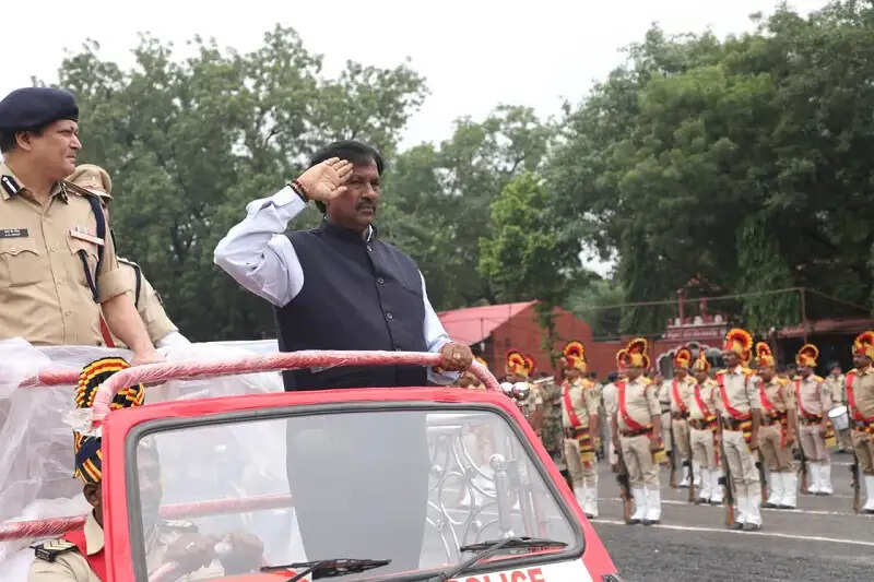 इंदौरः स्वतंत्रता दिवस समारोह की तैयारियां अंतिम चरण में, कलेक्टर ने लिया जायजा