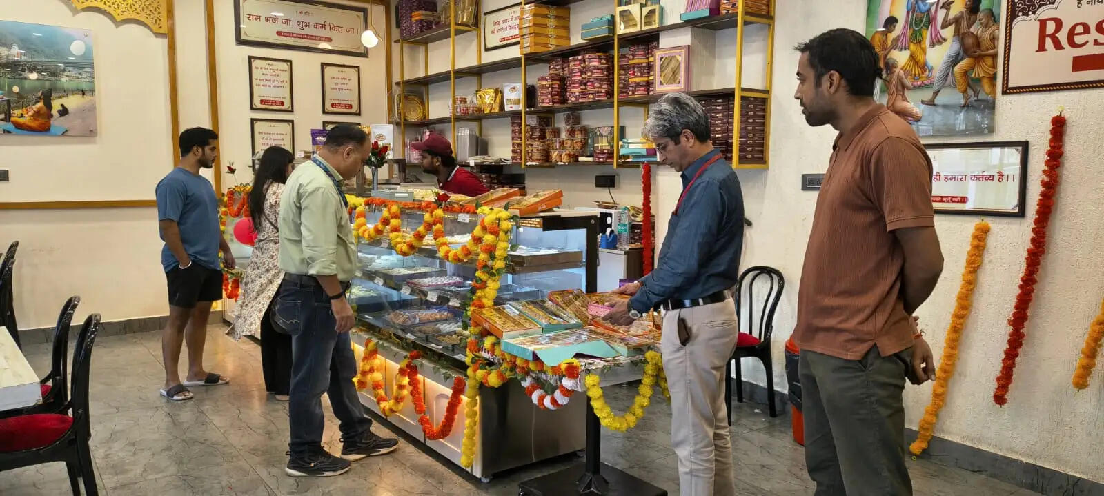 मुनिकीरेती क्षेत्र में खाद्य सुरक्षा विभाग ने चलाया सघन चेकिंग अभियान