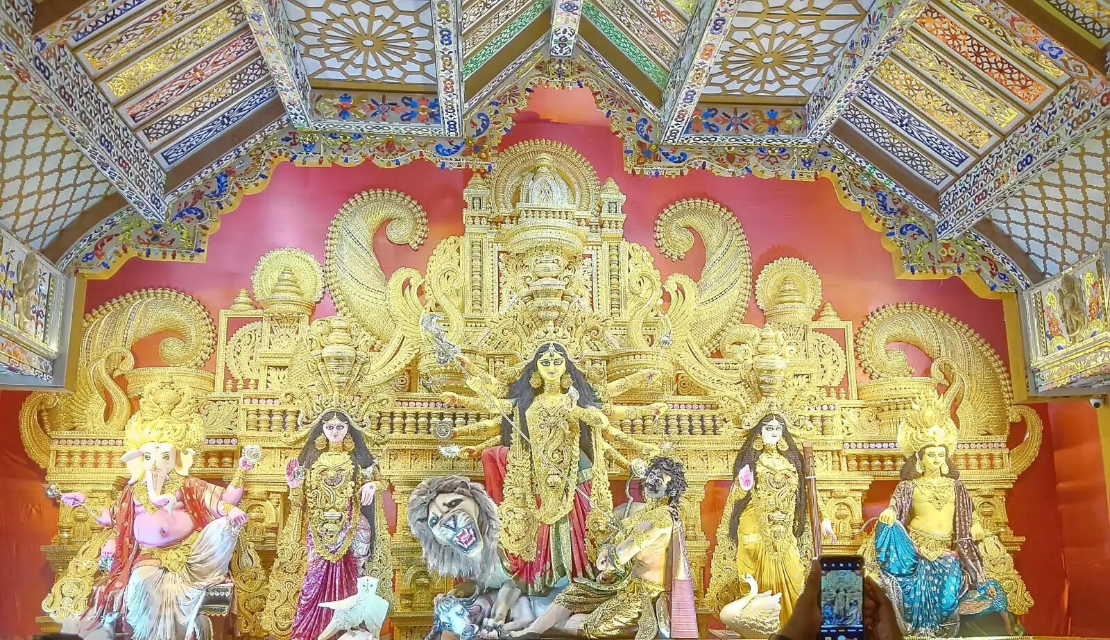 रांची में शांतिपूर्ण माहौल में संपन्न हुई दुर्गा पूजा, पंडालों में गूंजा नशामुक्त समाज का संदेश