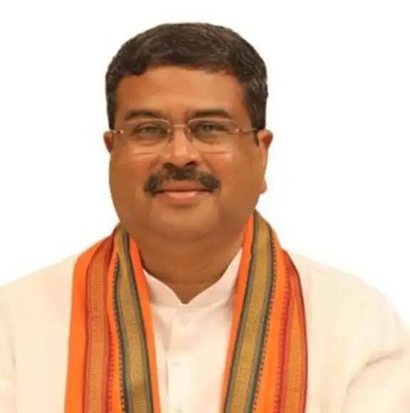 प्रधानमंत्री मोदी ने दी धर्मेंद्र प्रधान को जन्मदिन की दी शुभकामनाएं