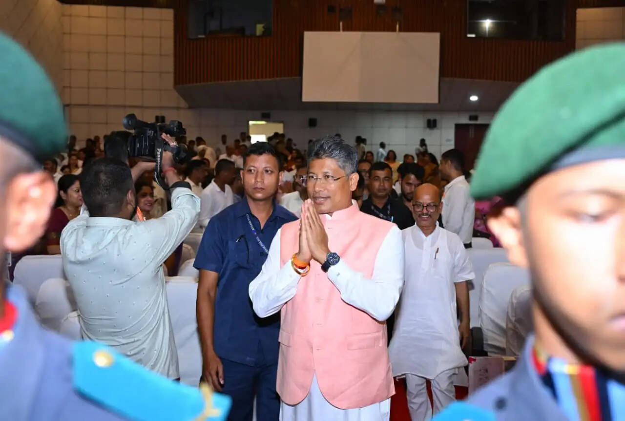 कृषि मंत्री पीयूष ने कृषि महाविद्यालय के 79वें स्थापना दिवस समारोह में लिया हिस्सा