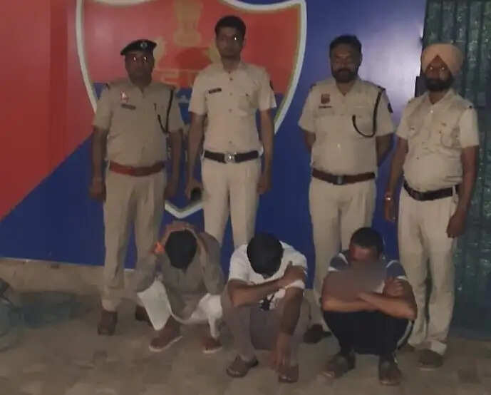 सिरसा: छह नशा तस्कर गिरफ्तार, लाखों की हेरोइन व अफीम बरामद