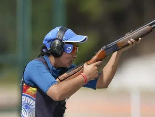 एशियाई खेल 2026: भारतीय महिला ट्रैप टीम ने जीता रजत, नीरू धांडा व्यक्तिगत फाइनल में
