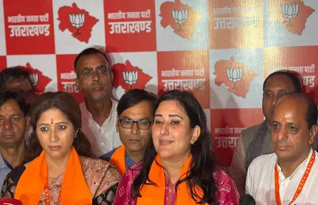 उत्तराखंड में लगातार तीसरी बार भाजपा सरकार बनाने का लक्ष्य : बांसुरी स्वराज