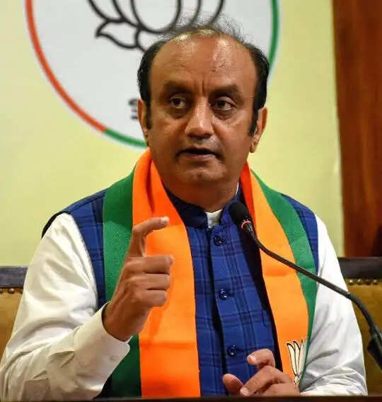 फिर भ्रम फैलाने की कोशिश कर रहे केजरीवालः सुधांशु त्रिवेदी