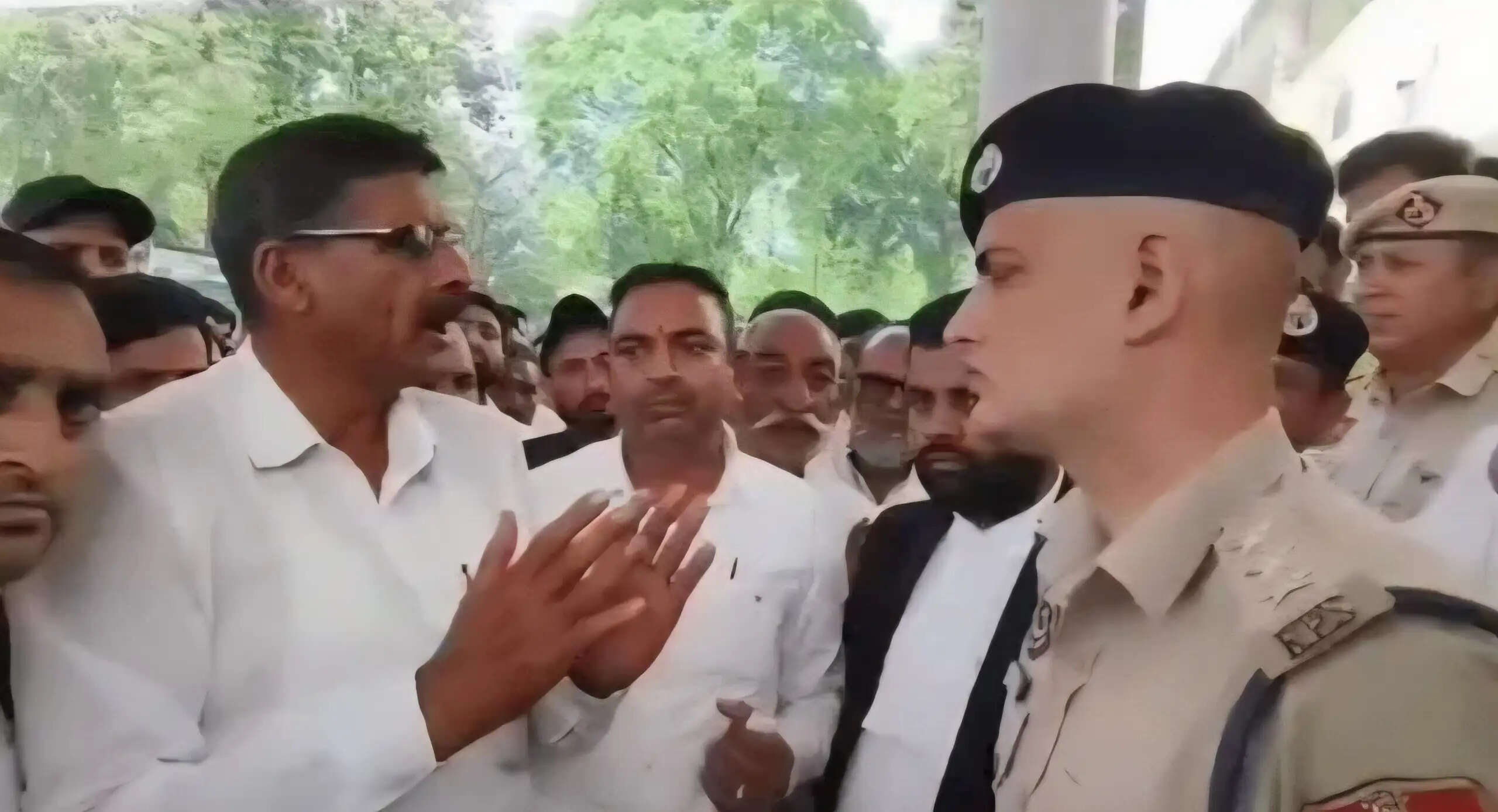 यमुनानगर : स्टोन क्रेशर विवाद ने पकड़ा तूल, गिरफ्तारी के लिए आमने-सामने आए दो पक्ष