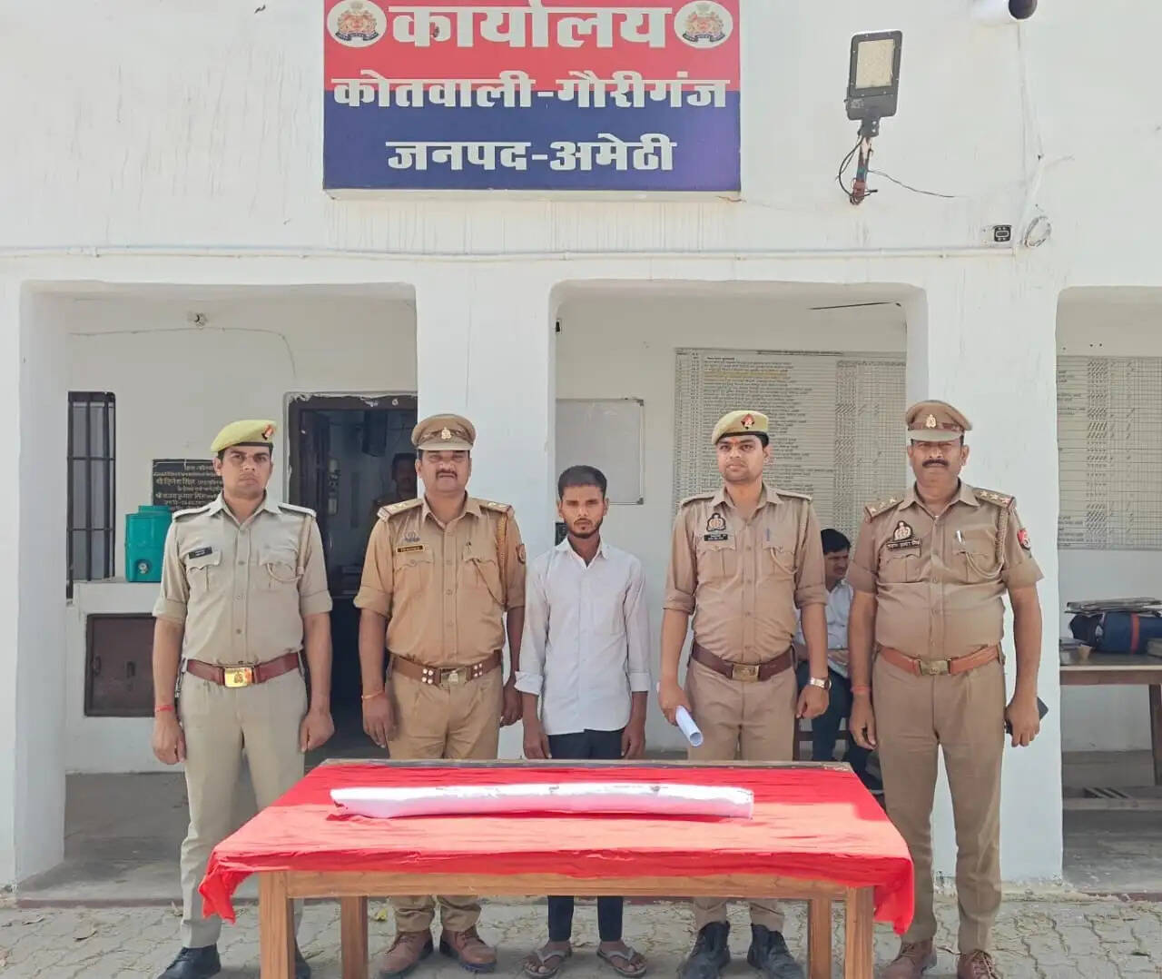 पत्नी की हत्या में फरार आरोपित पति गिरफ्तार