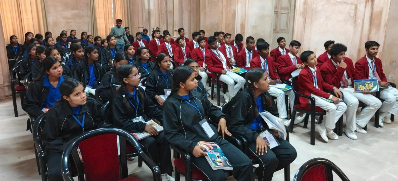 ऐतिहासिक धरोहरों पर गर्व करें युवा, संरक्षण में निभाएं सक्रिय भूमिका : जयवीर सिंह