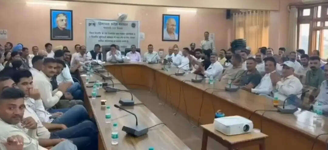 नाहन में वन कर्मचारियों का अधिवेशन, खाली पदों और पदोन्नति में देरी का मुद्दा उठा