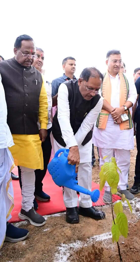 अंबिकापुर में तिलहन किसान मेले का भव्य आगाज, सीएम साय बोले- किसानों से किया हर वादा निभा रही सरकार