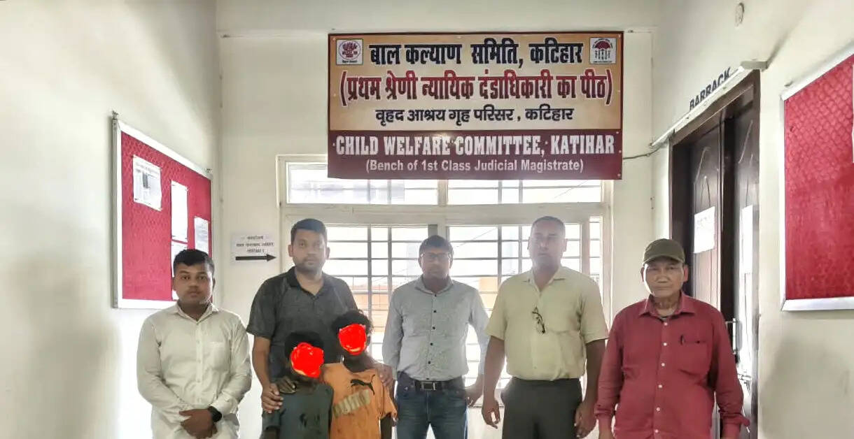 कटिहार में नर्सरी व मखाना फोड़ी केंद्र से 5 बाल श्रमिक मुक्त, नियोजकों पर प्राथमिकी