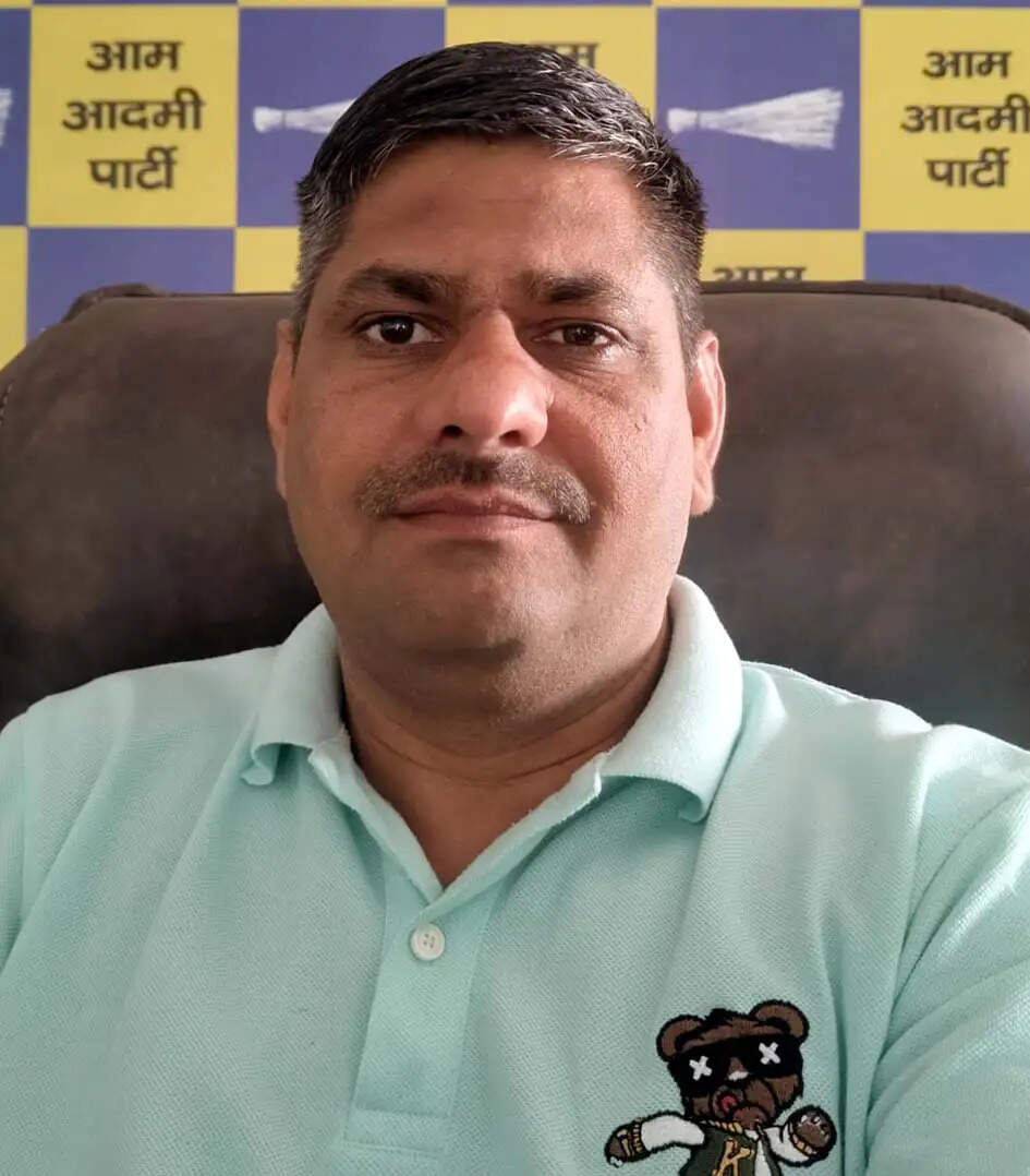 हिसार : रसोई गैस सिलेंडर को लेकर भाजपा सरकार के दावे खोखले : विरेंद्र नरवाल