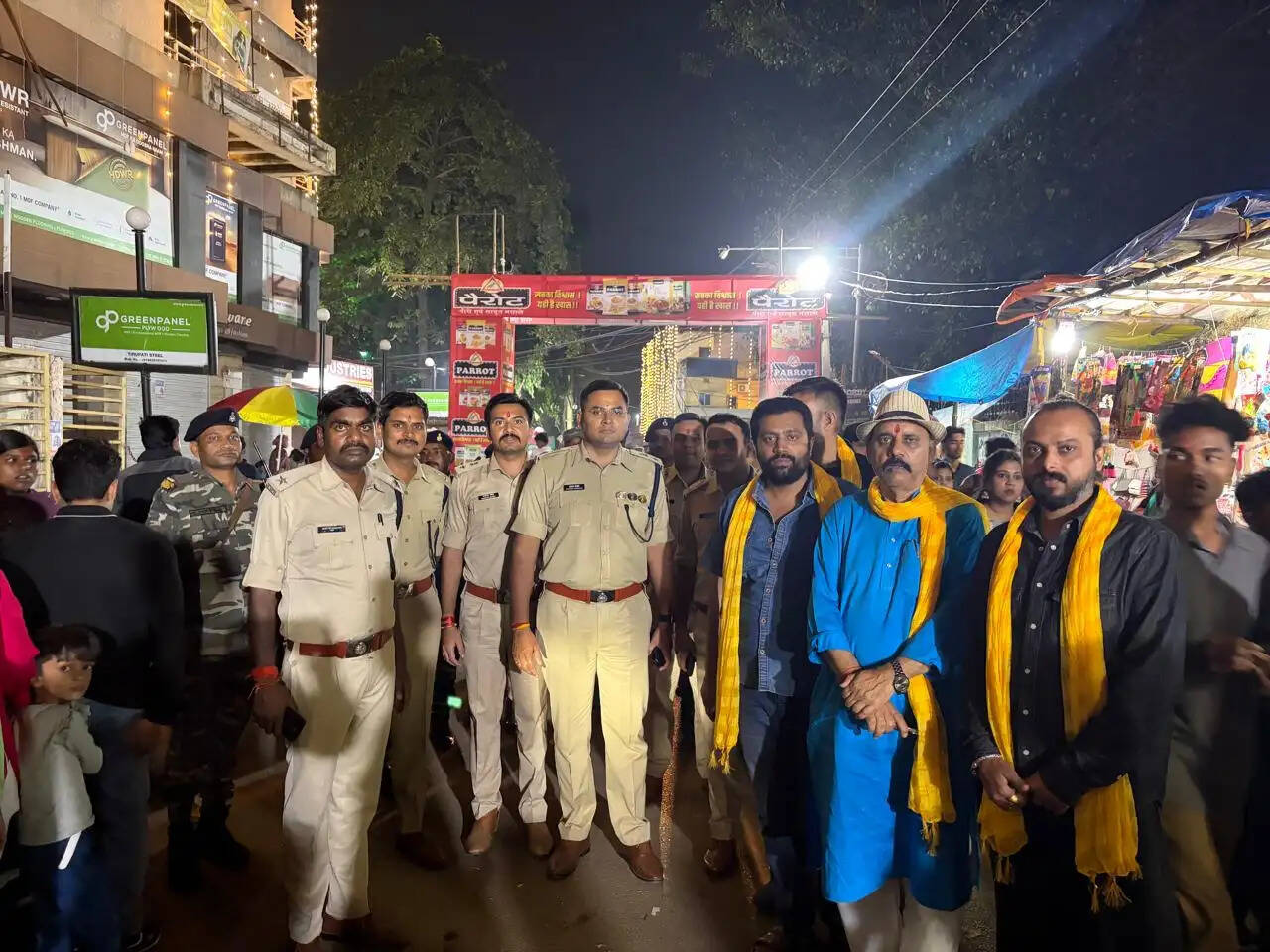 रांची के एसएसपी राकेश रंजन ने किया पूजा पंडालों का निरीक्षण