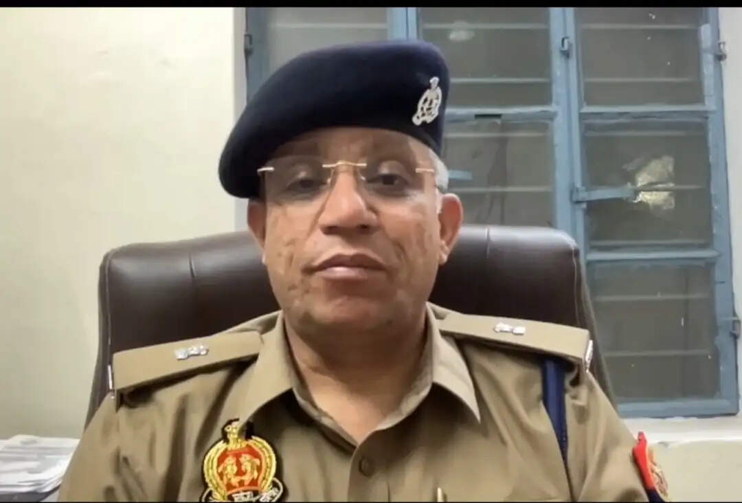 बहुभोज में चली गोली, युवक की मौत