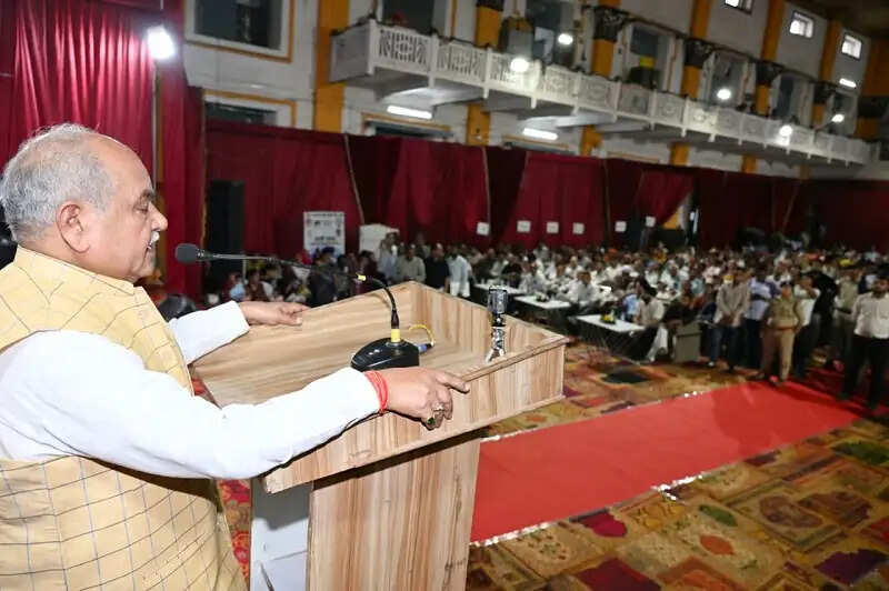 पूर्व मंत्री स्व. रमाकांत तिवारी का जीवन राजनैतिक शुचिता और गरीबों की सेवा का प्रतीक : तोमर