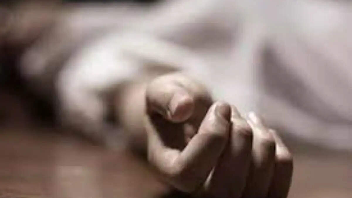 होटल में संदिग्ध हालत में मिला 21 वर्षीय युवक का शव