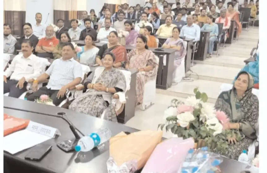 सतना में समान नागरिक संहिता पर जनपरामर्श बैठक आयोजित, विभिन्न वर्गों से लिए गए सुझाव