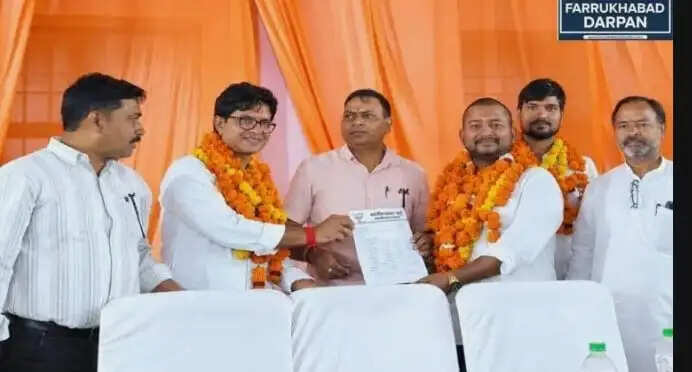 लेखपाल संघ के दूसरी बार सचिन बने जिलाध्यक्ष, कई पदों पर निर्विरोध जीते पदाधिकारी