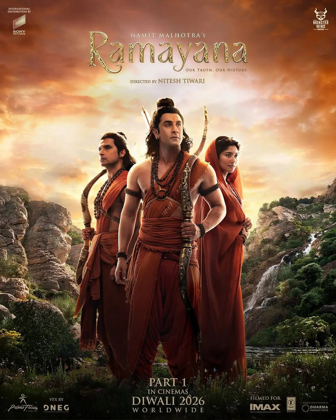 'रामायण' के नए पोस्टर में दिखा राम-सीता-लक्ष्मण का दिव्य रूप