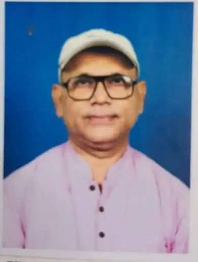 मेदिनीपुर में पूर्व विधायक सुजय हाजरा के घर पहुंची सीआईडी की टीम