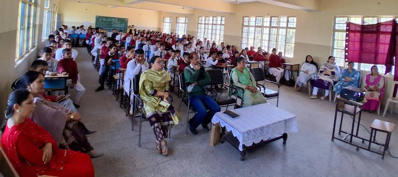 रंधाडा में नशा मुक्ति एवं स्वास्थ्य विषय पर संवाद कार्यक्रम का आयोजन