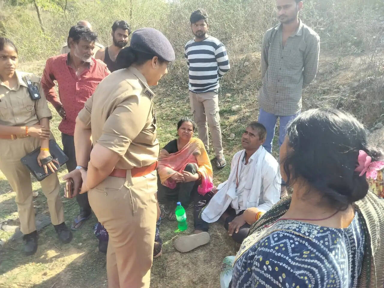 महोबा में संदिग्ध हालत में मिला युवती का शव, परिजनों ने लगाया हत्या का आरोप