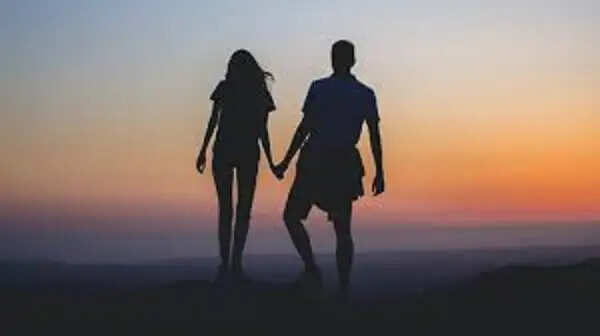 डिंडौरी: प्रेमी नाबालिग जोड़े ने पहाड़ से कूदकर दी जान