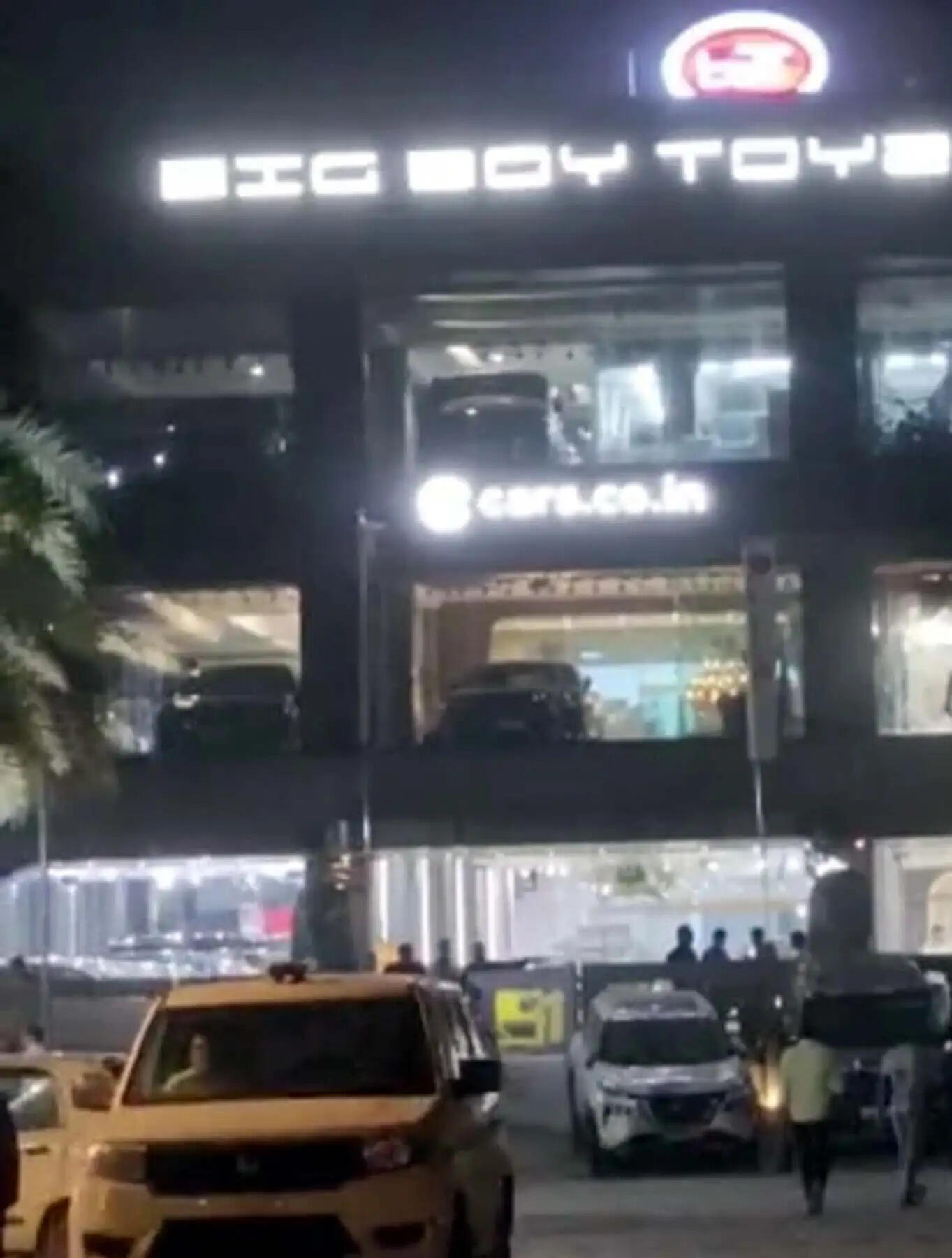 गुरुग्राम में रियल एस्टेट कंपनी मालिक को धमकी देकर की फायरिंग