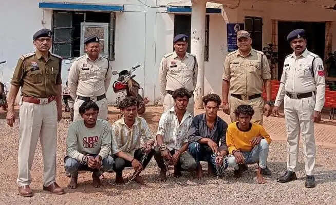 परघनी में मातम: नाच के दौरान धक्का-मुक्की से भड़की हिंसा, चाकूबाजी में युवक की मौत