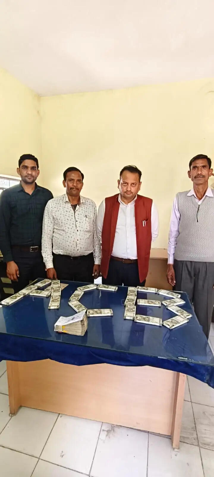 ईडी में राहत दिलाने के नाम पर 13 लाख की रिश्वत लेते हेड कांस्टेबल गिरफ्तार