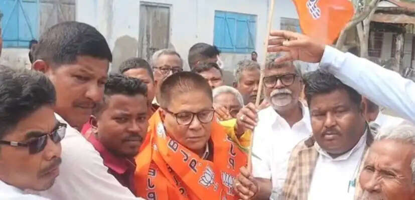 कांग्रेस को बड़ा झटका, वरिष्ठ नेता जयंत कुमार राय भाजपा में शामिल