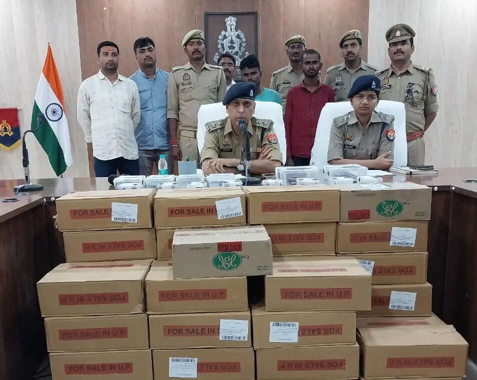 देवरिया में पुलिस ने अंतरजनपदीय चोर गिरोह का किया पर्दाफाश, मुठभेड़ में दो घायल