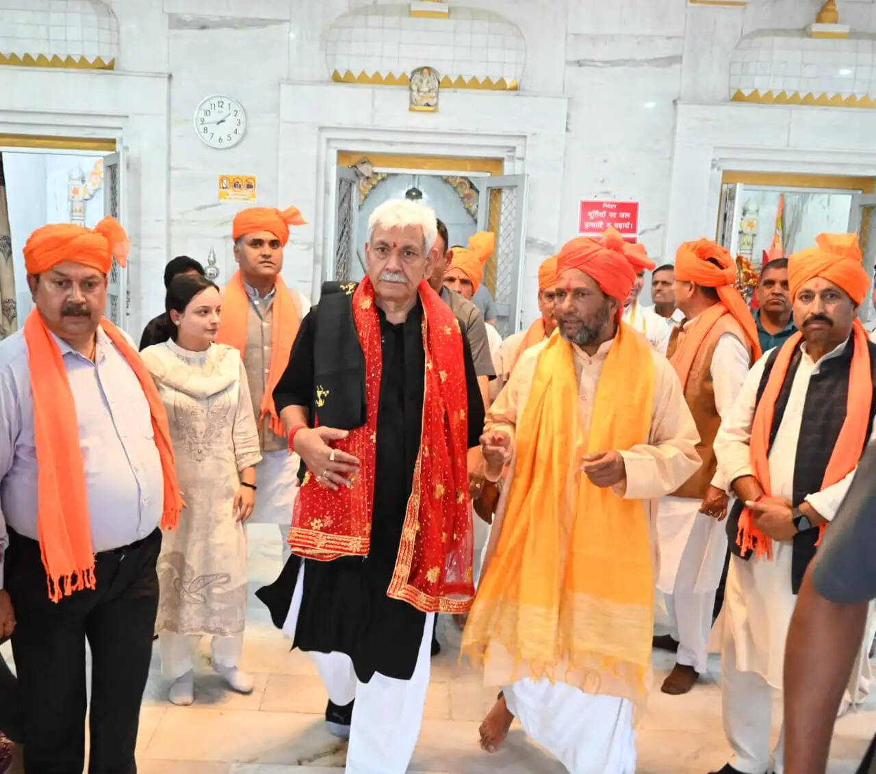 उपराज्यपाल ने किश्तवार के प्राचीन श्री गौरी शंकर मंदिर में किए दर्शन