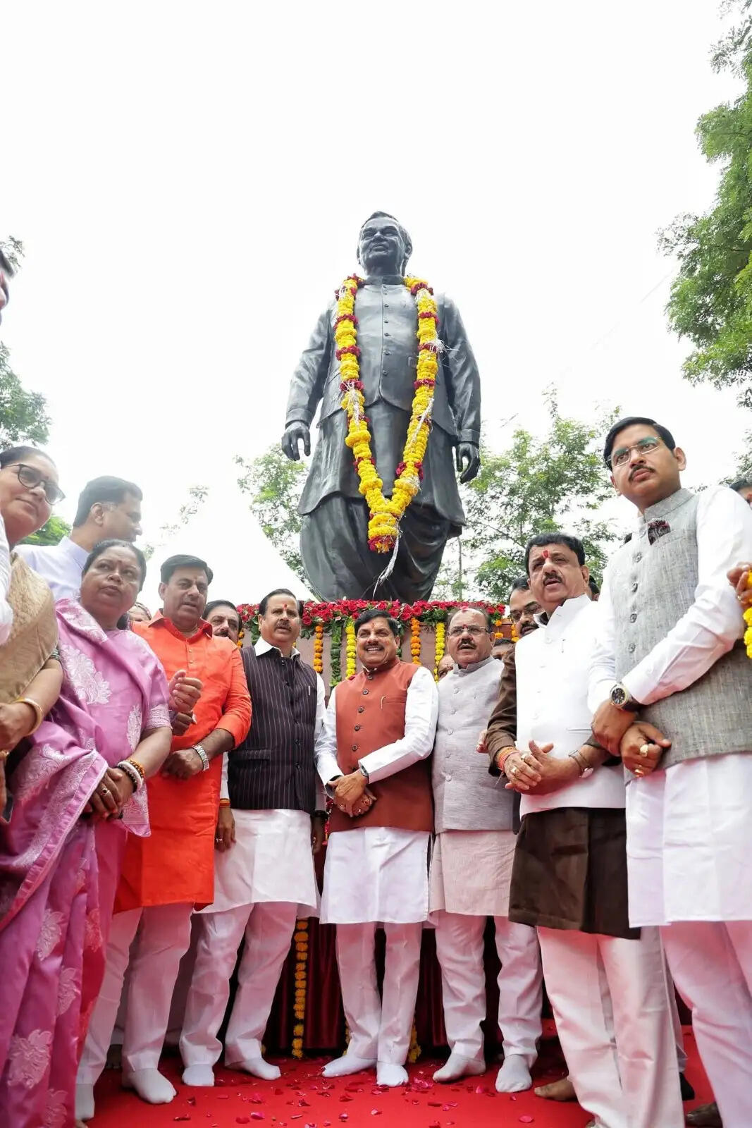अटल जी के सपनों को साकार करने के लिए प्रतिबद्धता से आगे बढ़ रहा भारत : डॉ. मोहन यादव
