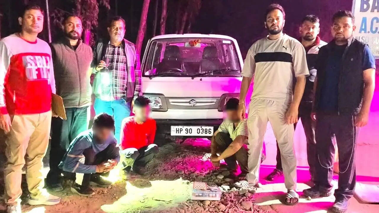 रैहन में 7 ग्राम चिट्टे सहित तीन आरोपी गिरफ्तार